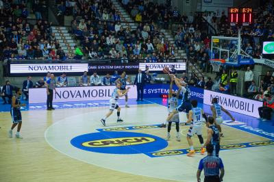 TREVISO 25012025 MARKETING LBA CAMPIONATO NUTRIBULLET TREVISO BASKET LED DETTAGLIO PALAVERDE
