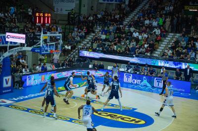 TREVISO 25012025 MARKETING LBA CAMPIONATO NUTRIBULLET TREVISO BASKET LED DETTAGLIO PALAVERDE