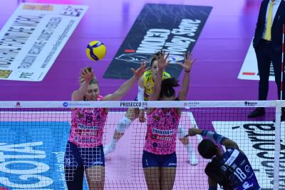 TREVISO 12022025 LEGAVOLLEY FEMMINILE PROSECCO DOC IMOCO - MUNIA VERO VOLLEY MILANO
