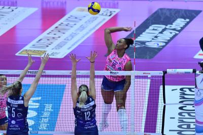 TREVISO 12022025 LEGAVOLLEY FEMMINILE PROSECCO DOC IMOCO - MUNIA VERO VOLLEY MILANO