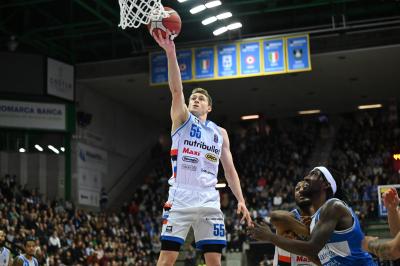 TREVISO 16 03 2025 LBA CAMPIONATO 2024-2025 NUTRIBULLET TREVISO BASKET DINAMO SASSARI