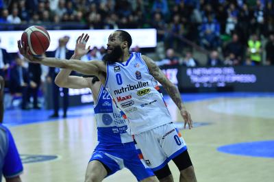 TREVISO 16 03 2025 LBA CAMPIONATO 2024-2025 NUTRIBULLET TREVISO BASKET DINAMO SASSARI