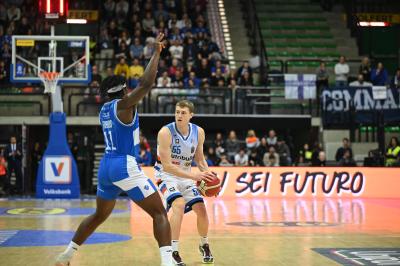 TREVISO 16 03 2025 LBA CAMPIONATO 2024-2025 NUTRIBULLET TREVISO BASKET DINAMO SASSARI