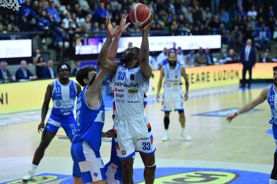 TREVISO 16 03 2025 LBA CAMPIONATO 2024-2025 NUTRIBULLET TREVISO BASKET DINAMO SASSARI