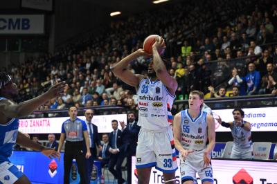 TREVISO 16 03 2025 LBA CAMPIONATO 2024-2025 NUTRIBULLET TREVISO BASKET DINAMO SASSARI