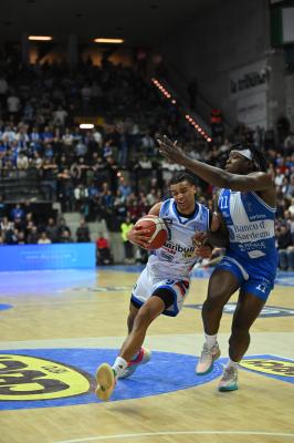 TREVISO 16 03 2025 LBA CAMPIONATO 2024-2025 NUTRIBULLET TREVISO BASKET DINAMO SASSARI