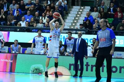 TREVISO 16 03 2025 LBA CAMPIONATO 2024-2025 NUTRIBULLET TREVISO BASKET DINAMO SASSARI