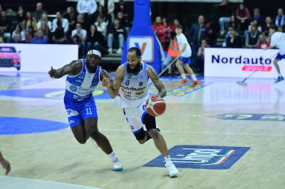 TREVISO 16 03 2025 LBA CAMPIONATO 2024-2025 NUTRIBULLET TREVISO BASKET DINAMO SASSARI