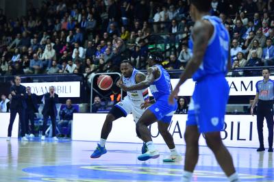 TREVISO 16 03 2025 LBA CAMPIONATO 2024-2025 NUTRIBULLET TREVISO BASKET DINAMO SASSARI