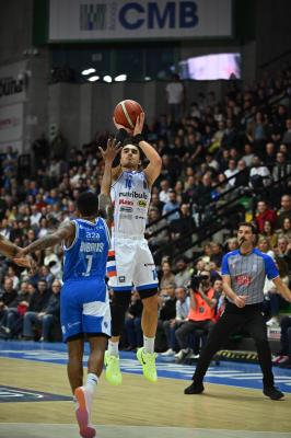 TREVISO 16 03 2025 LBA CAMPIONATO 2024-2025 NUTRIBULLET TREVISO BASKET DINAMO SASSARI