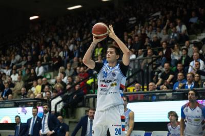 TREVISO 23 03 2025 LBA CAMPIONATO 2024-2025 NUTRIBULLET TREVISO BASKET - OPENJOBMETIS VARESE