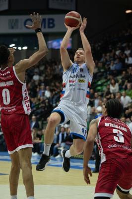 TREVISO 23 03 2025 LBA CAMPIONATO 2024-2025 NUTRIBULLET TREVISO BASKET - OPENJOBMETIS VARESE