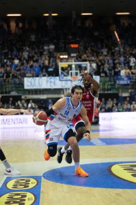 TREVISO 23 03 2025 LBA CAMPIONATO 2024-2025 NUTRIBULLET TREVISO BASKET - OPENJOBMETIS VARESE