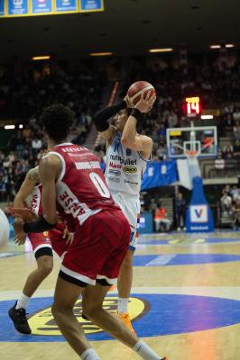 TREVISO 23 03 2025 LBA CAMPIONATO 2024-2025 NUTRIBULLET TREVISO BASKET - OPENJOBMETIS VARESE
