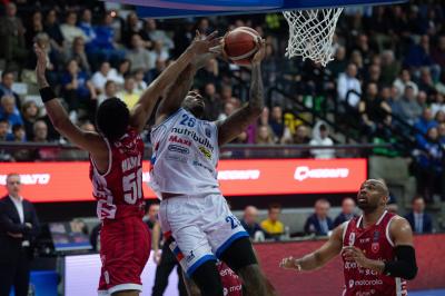 TREVISO 23 03 2025 LBA CAMPIONATO 2024-2025 NUTRIBULLET TREVISO BASKET - OPENJOBMETIS VARESE
