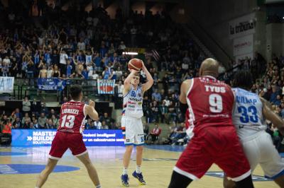 TREVISO 23 03 2025 LBA CAMPIONATO 2024-2025 NUTRIBULLET TREVISO BASKET - OPENJOBMETIS VARESE