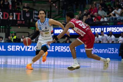TREVISO 23 03 2025 LBA CAMPIONATO 2024-2025 NUTRIBULLET TREVISO BASKET - OPENJOBMETIS VARESE