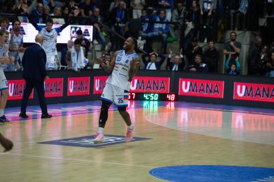 TREVISO 23 03 2025 LBA CAMPIONATO 2024-2025 NUTRIBULLET TREVISO BASKET - OPENJOBMETIS VARESE