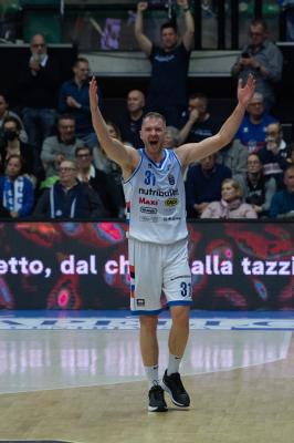 TREVISO 23 03 2025 LBA CAMPIONATO 2024-2025 NUTRIBULLET TREVISO BASKET - OPENJOBMETIS VARESE