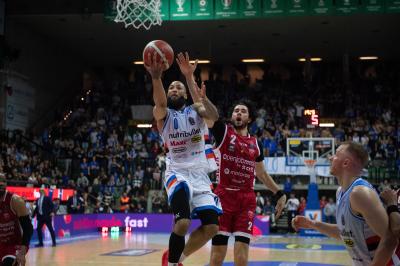 TREVISO 23 03 2025 LBA CAMPIONATO 2024-2025 NUTRIBULLET TREVISO BASKET - OPENJOBMETIS VARESE