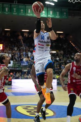 TREVISO 23 03 2025 LBA CAMPIONATO 2024-2025 NUTRIBULLET TREVISO BASKET - OPENJOBMETIS VARESE