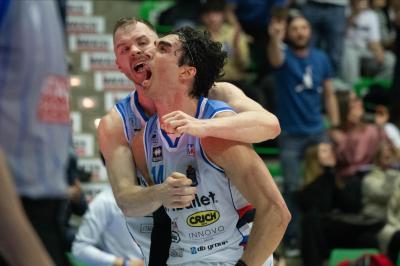TREVISO 23 03 2025 LBA CAMPIONATO 2024-2025 NUTRIBULLET TREVISO BASKET - OPENJOBMETIS VARESE