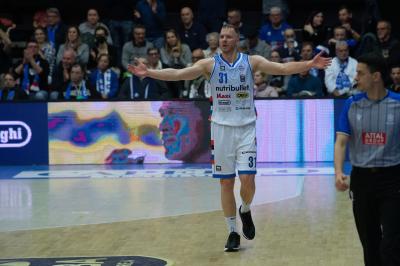 TREVISO 23 03 2025 LBA CAMPIONATO 2024-2025 NUTRIBULLET TREVISO BASKET - OPENJOBMETIS VARESE