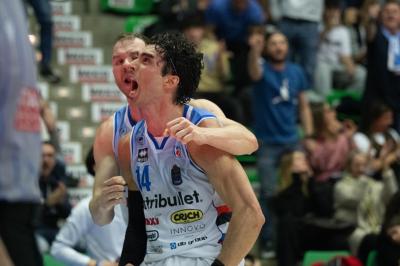 TREVISO 23 03 2025 LBA CAMPIONATO 2024-2025 NUTRIBULLET TREVISO BASKET - OPENJOBMETIS VARESE