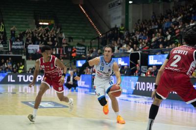 TREVISO 23 03 2025 LBA CAMPIONATO 2024-2025 NUTRIBULLET TREVISO BASKET - OPENJOBMETIS VARESE