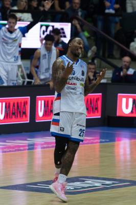 TREVISO 23 03 2025 LBA CAMPIONATO 2024-2025 NUTRIBULLET TREVISO BASKET - OPENJOBMETIS VARESE