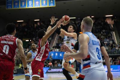 TREVISO 23 03 2025 LBA CAMPIONATO 2024-2025 NUTRIBULLET TREVISO BASKET - OPENJOBMETIS VARESE