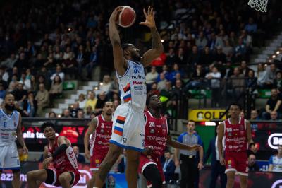 TREVISO 23 03 2025 LBA CAMPIONATO 2024-2025 NUTRIBULLET TREVISO BASKET - OPENJOBMETIS VARESE