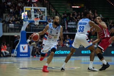 TREVISO 23 03 2025 LBA CAMPIONATO 2024-2025 NUTRIBULLET TREVISO BASKET - OPENJOBMETIS VARESE