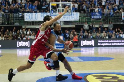 TREVISO 23 03 2025 LBA CAMPIONATO 2024-2025 NUTRIBULLET TREVISO BASKET - OPENJOBMETIS VARESE