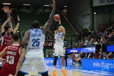 TREVISO 23 03 2025 LBA CAMPIONATO 2024-2025 NUTRIBULLET TREVISO BASKET - OPENJOBMETIS VARESE
