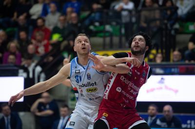 TREVISO 23 03 2025 LBA CAMPIONATO 2024-2025 NUTRIBULLET TREVISO BASKET - OPENJOBMETIS VARESE