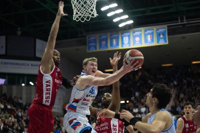 TREVISO 23 03 2025 LBA CAMPIONATO 2024-2025 NUTRIBULLET TREVISO BASKET - OPENJOBMETIS VARESE