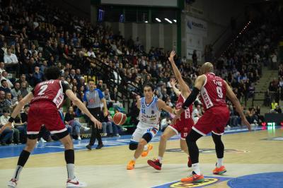 TREVISO 23 03 2025 LBA CAMPIONATO 2024-2025 NUTRIBULLET TREVISO BASKET - OPENJOBMETIS VARESE