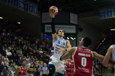 TREVISO 23 03 2025 LBA CAMPIONATO 2024-2025 NUTRIBULLET TREVISO BASKET - OPENJOBMETIS VARESE
