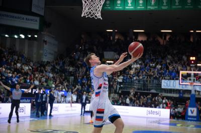 TREVISO 23 03 2025 LBA CAMPIONATO 2024-2025 NUTRIBULLET TREVISO BASKET - OPENJOBMETIS VARESE