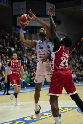 TREVISO 23 03 2025 LBA CAMPIONATO 2024-2025 NUTRIBULLET TREVISO BASKET - OPENJOBMETIS VARESE