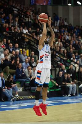 TREVISO 23 03 2025 LBA CAMPIONATO 2024-2025 NUTRIBULLET TREVISO BASKET - OPENJOBMETIS VARESE