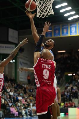 TREVISO 23 03 2025 LBA CAMPIONATO 2024-2025 NUTRIBULLET TREVISO BASKET - OPENJOBMETIS VARESE