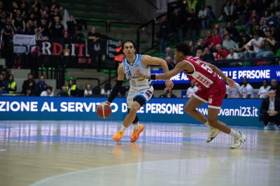 TREVISO 23 03 2025 LBA CAMPIONATO 2024-2025 NUTRIBULLET TREVISO BASKET - OPENJOBMETIS VARESE