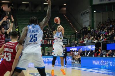 TREVISO 23 03 2025 LBA CAMPIONATO 2024-2025 NUTRIBULLET TREVISO BASKET - OPENJOBMETIS VARESE