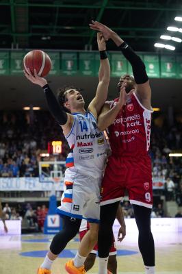 TREVISO 23 03 2025 LBA CAMPIONATO 2024-2025 NUTRIBULLET TREVISO BASKET - OPENJOBMETIS VARESE