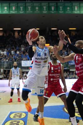 TREVISO 23 03 2025 LBA CAMPIONATO 2024-2025 NUTRIBULLET TREVISO BASKET - OPENJOBMETIS VARESE