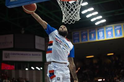 TREVISO 23 03 2025 LBA CAMPIONATO 2024-2025 NUTRIBULLET TREVISO BASKET - OPENJOBMETIS VARESE