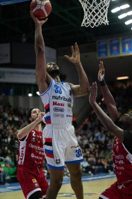TREVISO 23 03 2025 LBA CAMPIONATO 2024-2025 NUTRIBULLET TREVISO BASKET - OPENJOBMETIS VARESE