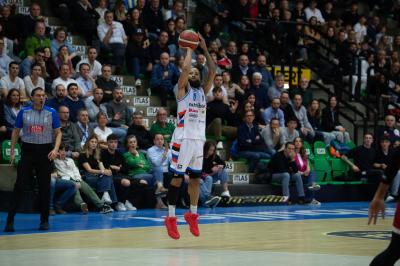TREVISO 23 03 2025 LBA CAMPIONATO 2024-2025 NUTRIBULLET TREVISO BASKET - OPENJOBMETIS VARESE